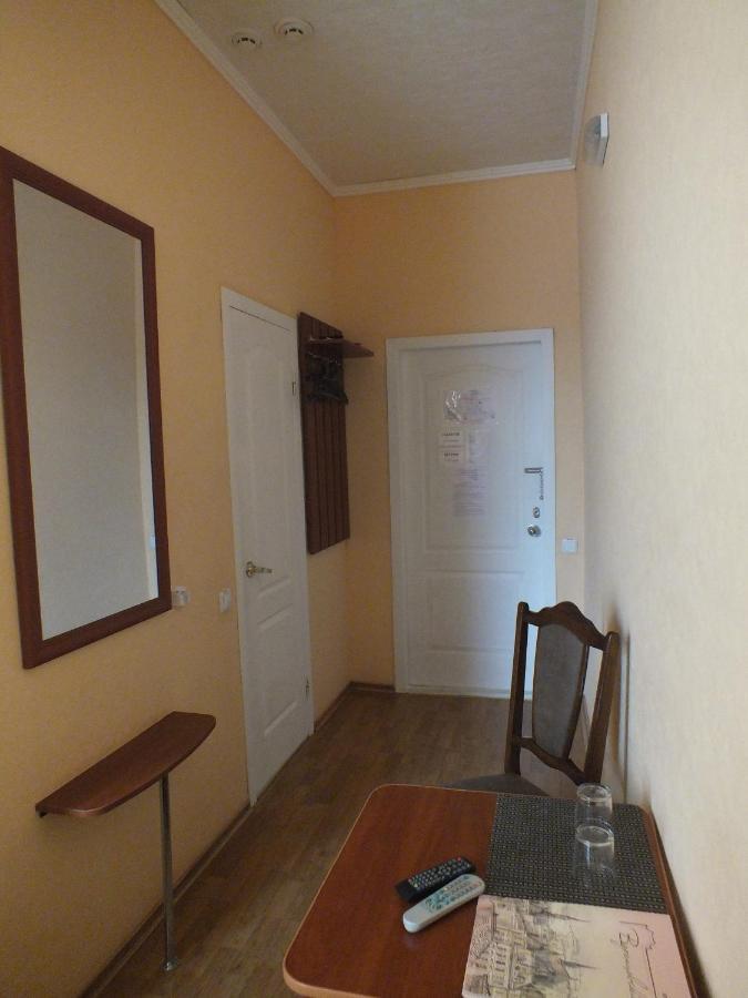 Vorontsovskiy Hotel เมลิโตโปล ภายนอก รูปภาพ