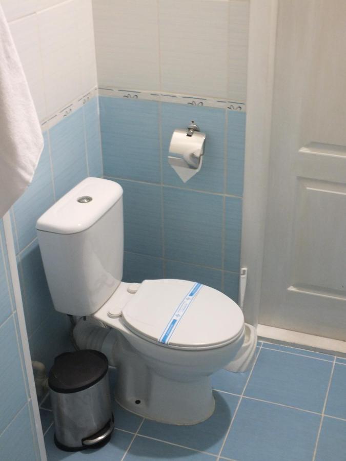 Vorontsovskiy Hotel เมลิโตโปล ภายนอก รูปภาพ