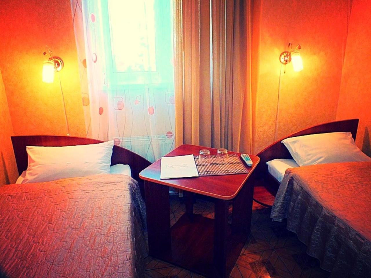 Vorontsovskiy Hotel เมลิโตโปล ภายนอก รูปภาพ